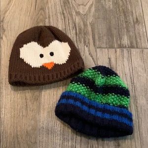 Bundle of 2 baby hats, sz M/L